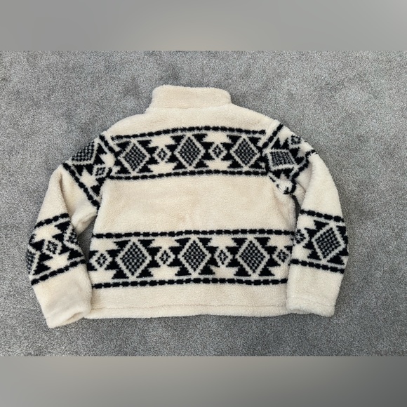 Lucky Brand Cream and Black Fleece Jacket size Large NWOT - Picture 7 of 9